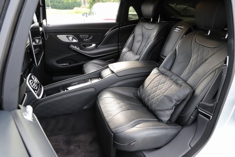 Luxury wedding transportation in the Texas Hill Country
